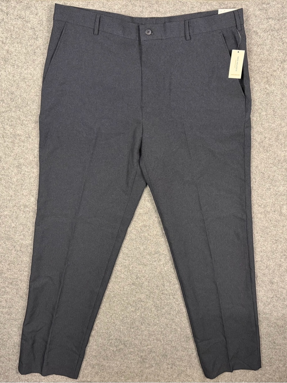 NWT Van Heusen Traveler Mens 38x34 Straight Fit Non Iron Dress Pants